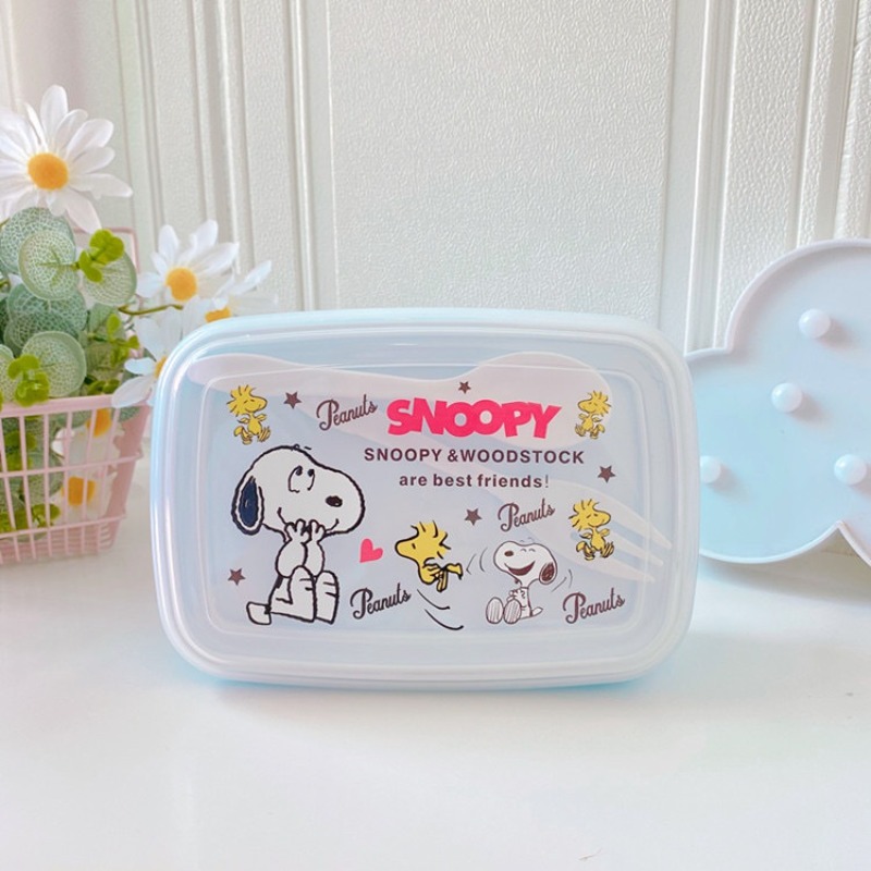 Food Storage On Table - Kawaii Snoopy Lunchbox mit Löffel und